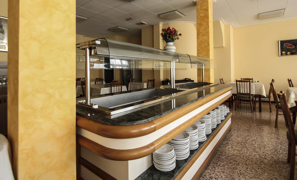 Montserrat Hotel *